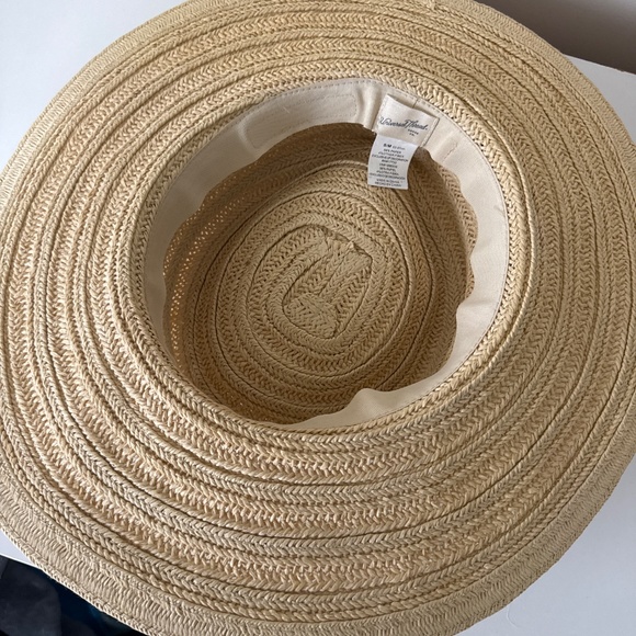 Universal Thread sun hat. - Picture 2 of 2